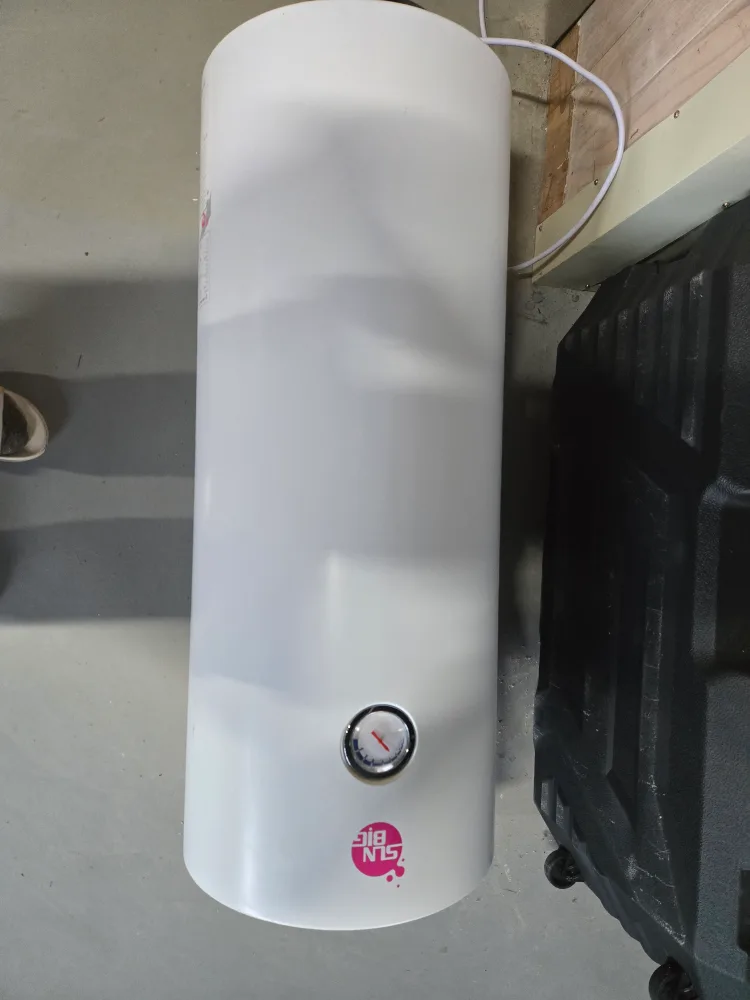중고 20년식 전기온수기 100리터 팝니다