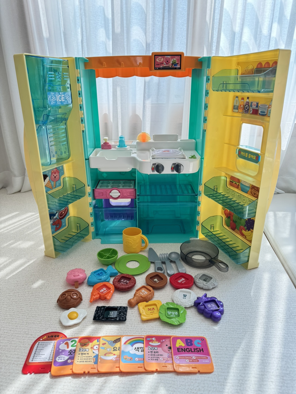 월간 더리빙 | 인테리어 전문 잡지 (@m_theliving) • Instagram photos and videos, image size:1180x1572