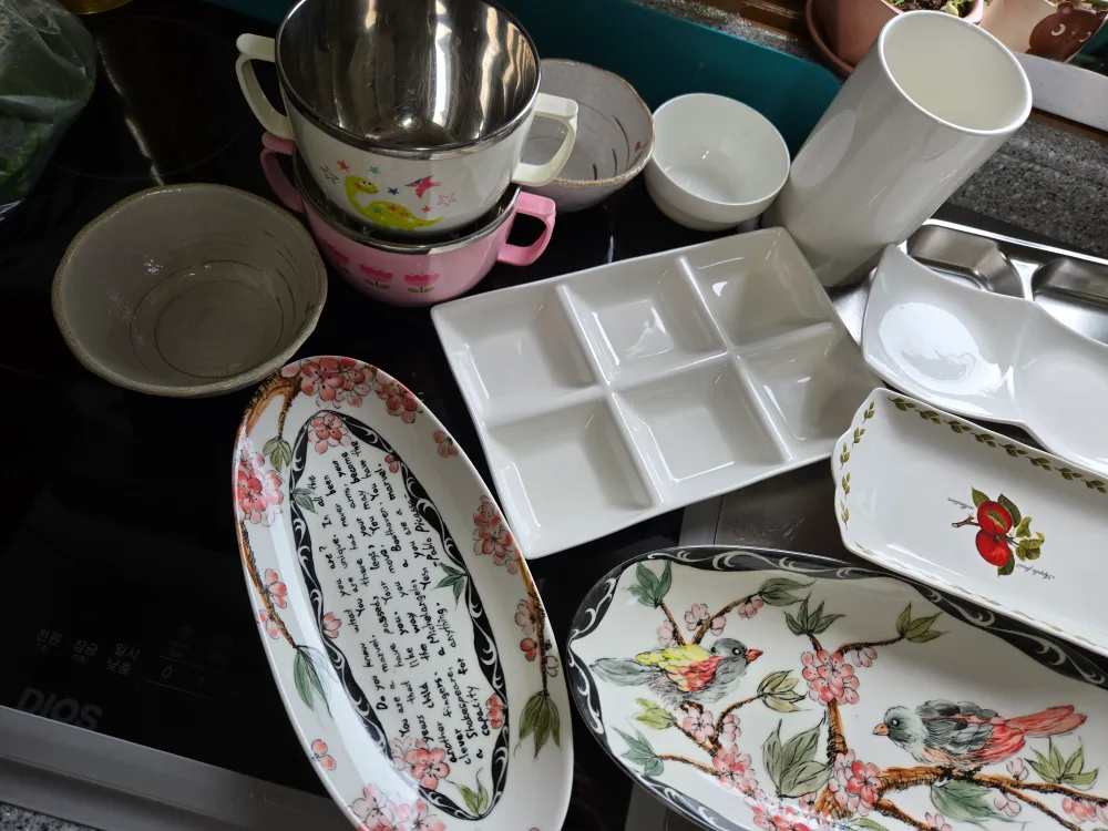 그릇들 일괄 정리