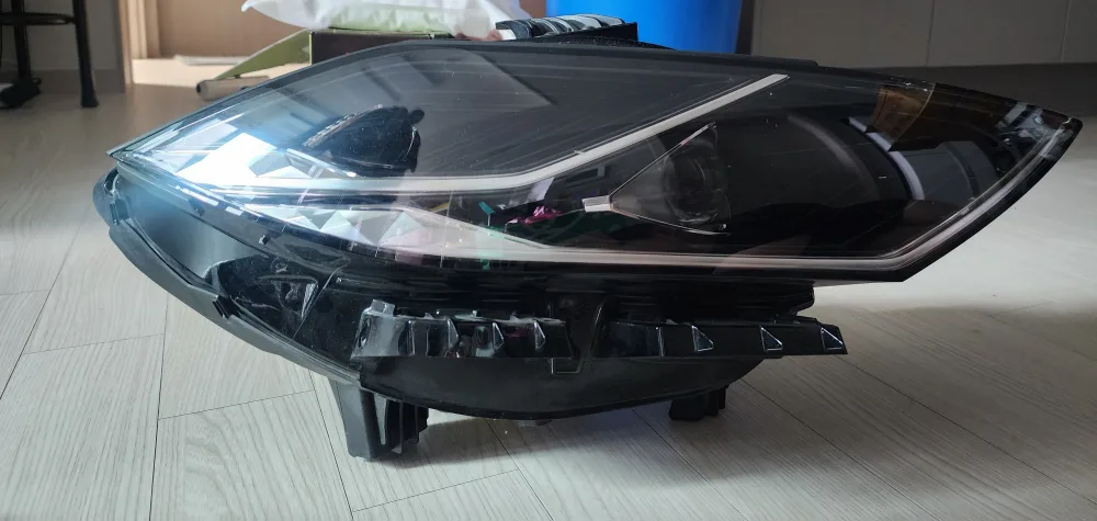 더뉴그랜저IG  RH 라이트 중고 팝니다