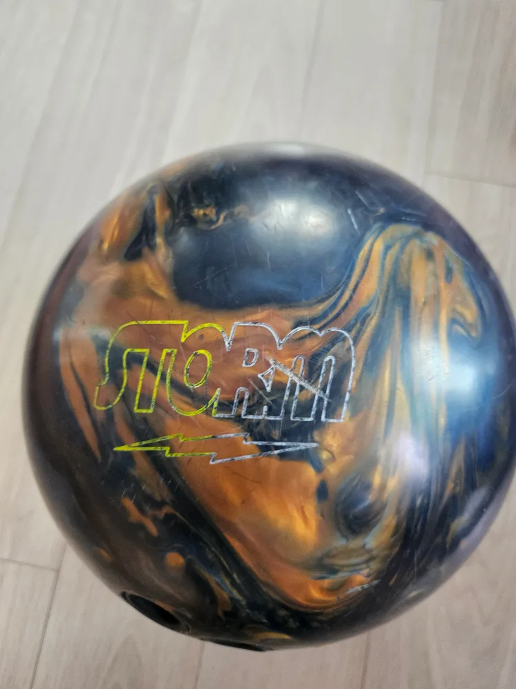 스톰, 모리츠 중고 볼링공 둘다드려요(13파운드)