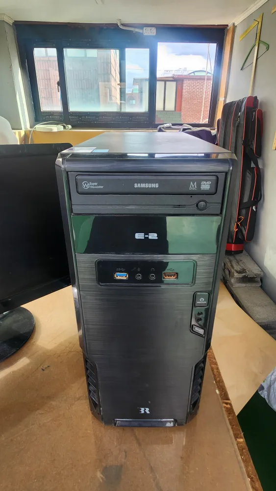 컴퓨터  판매합니다