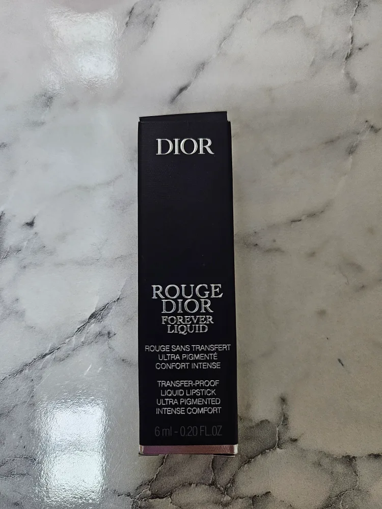 루즈 디올 포에버 리퀴드 홀리데이에디션 ROUGE DIOR FOREVER LIQUID HOLIDAY