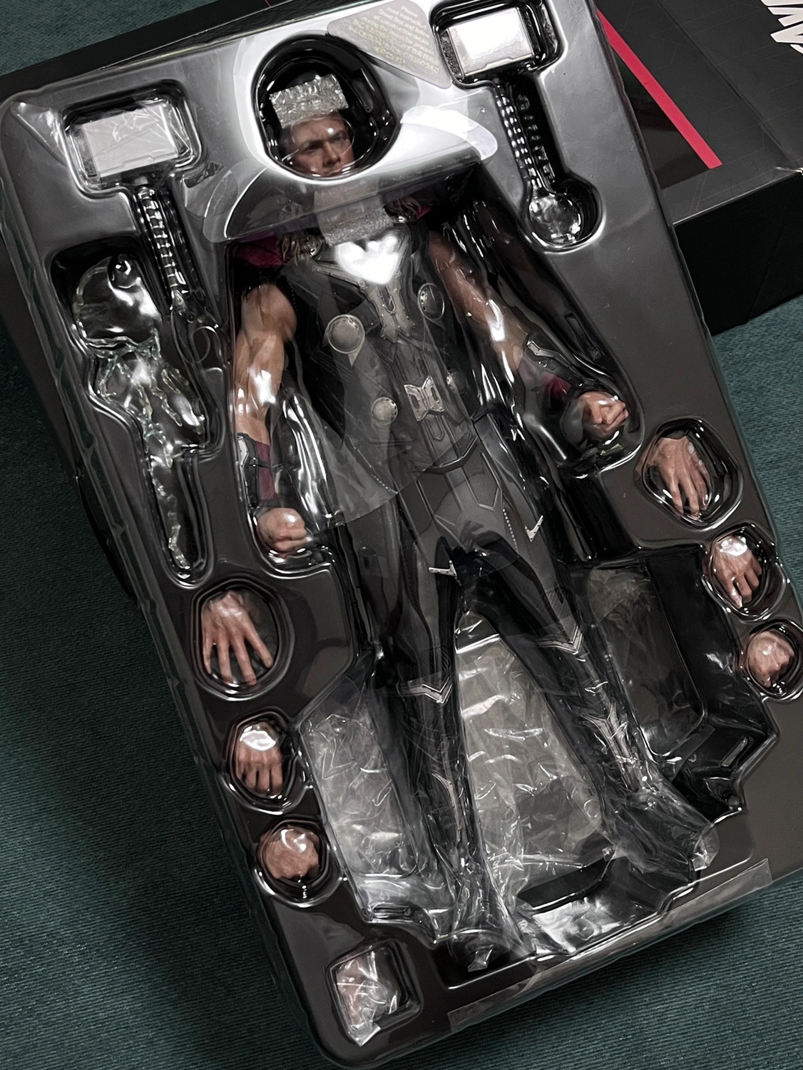 핫토이 토르 에이지 오브 울트론 피규어 | 취미/게임/음반 | 당근 중고거래