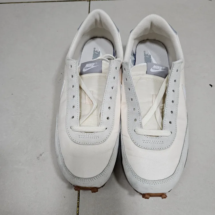 나이키 데이브레이크 써밋화이트 265  팝니다 중고 에이급