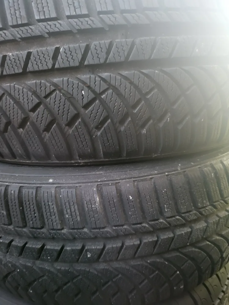 215 55 17 중고스노우 판매합니다