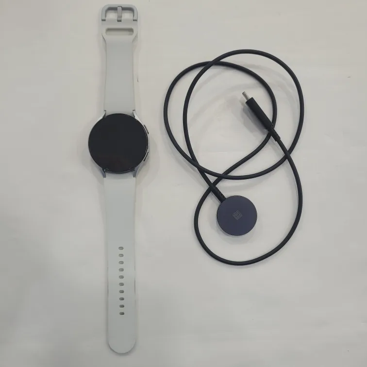 갤러시 워치 5, 44mm 판매합니다.