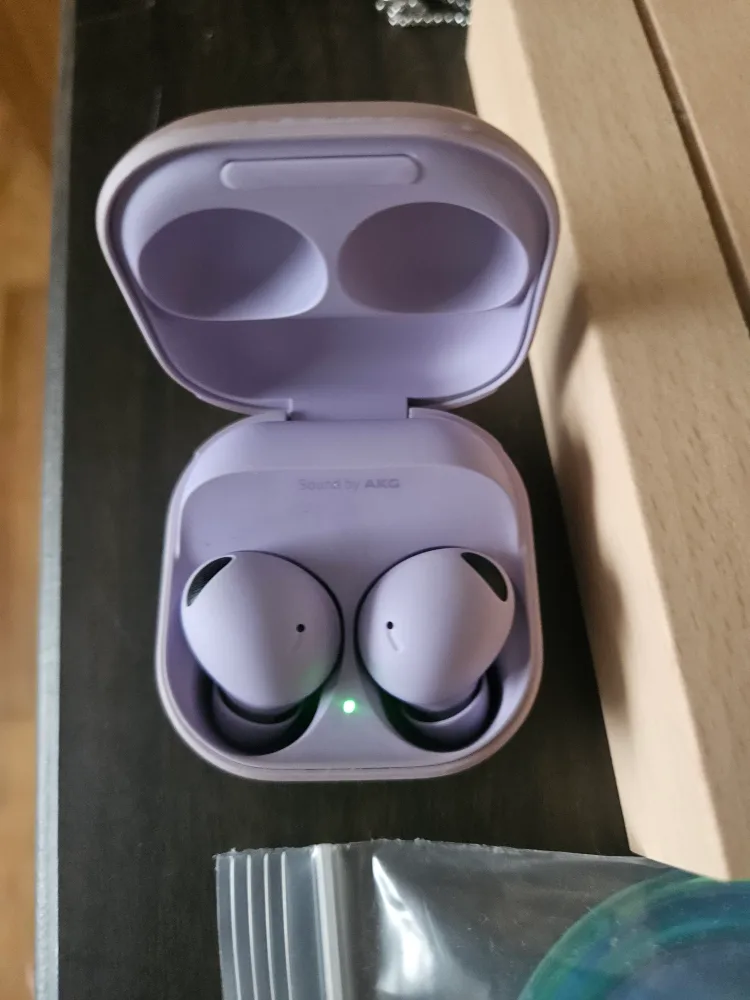 중고 버즈2 프로 5만원에 팔아용