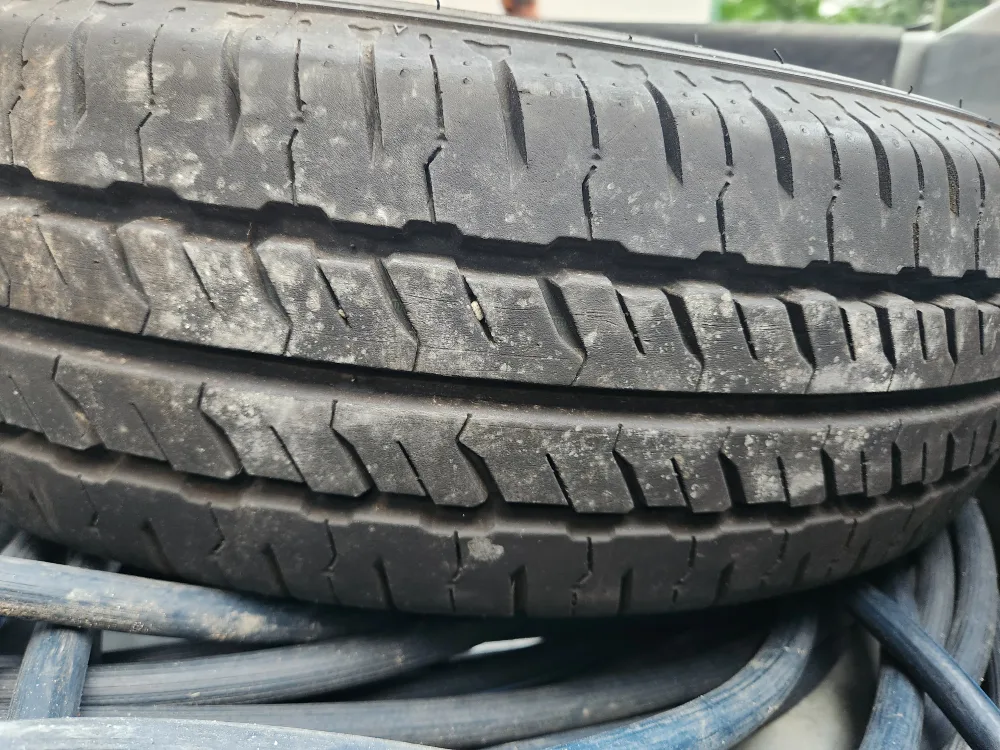 1톤 화물차 중고 타이어