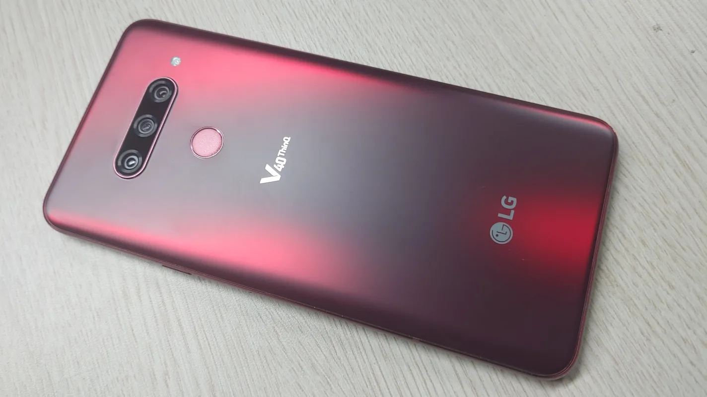 LG V40 스마트폰 초a급