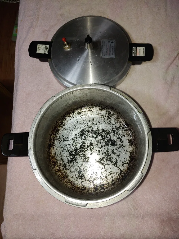 풍년압력밥솥 팝니다. 중고입니다.