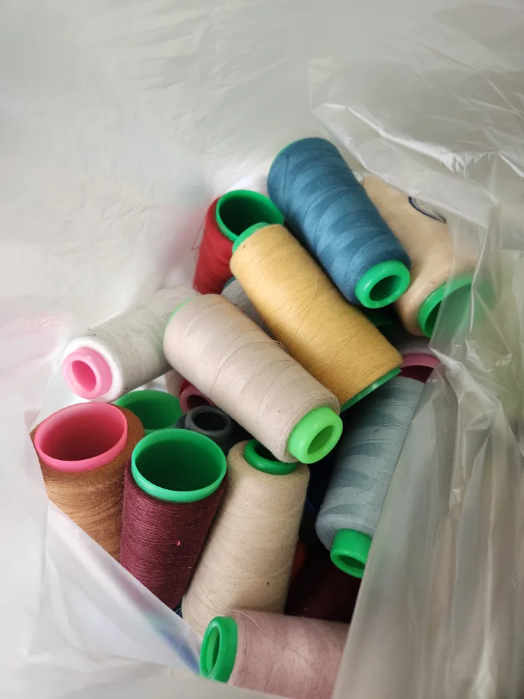 중고 재봉실 팝니다 (50개)