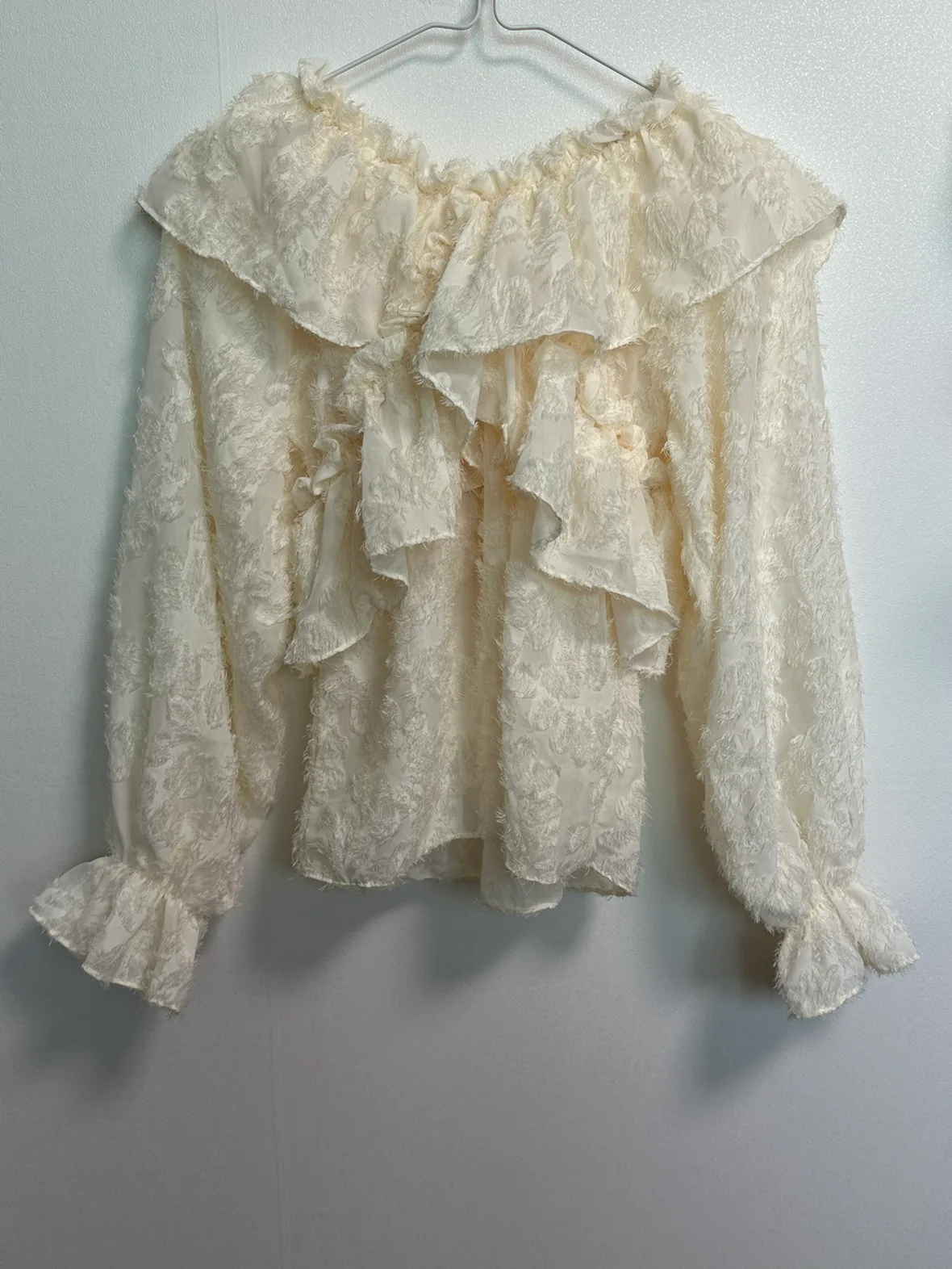 📍프릴 블라우스(새상품)