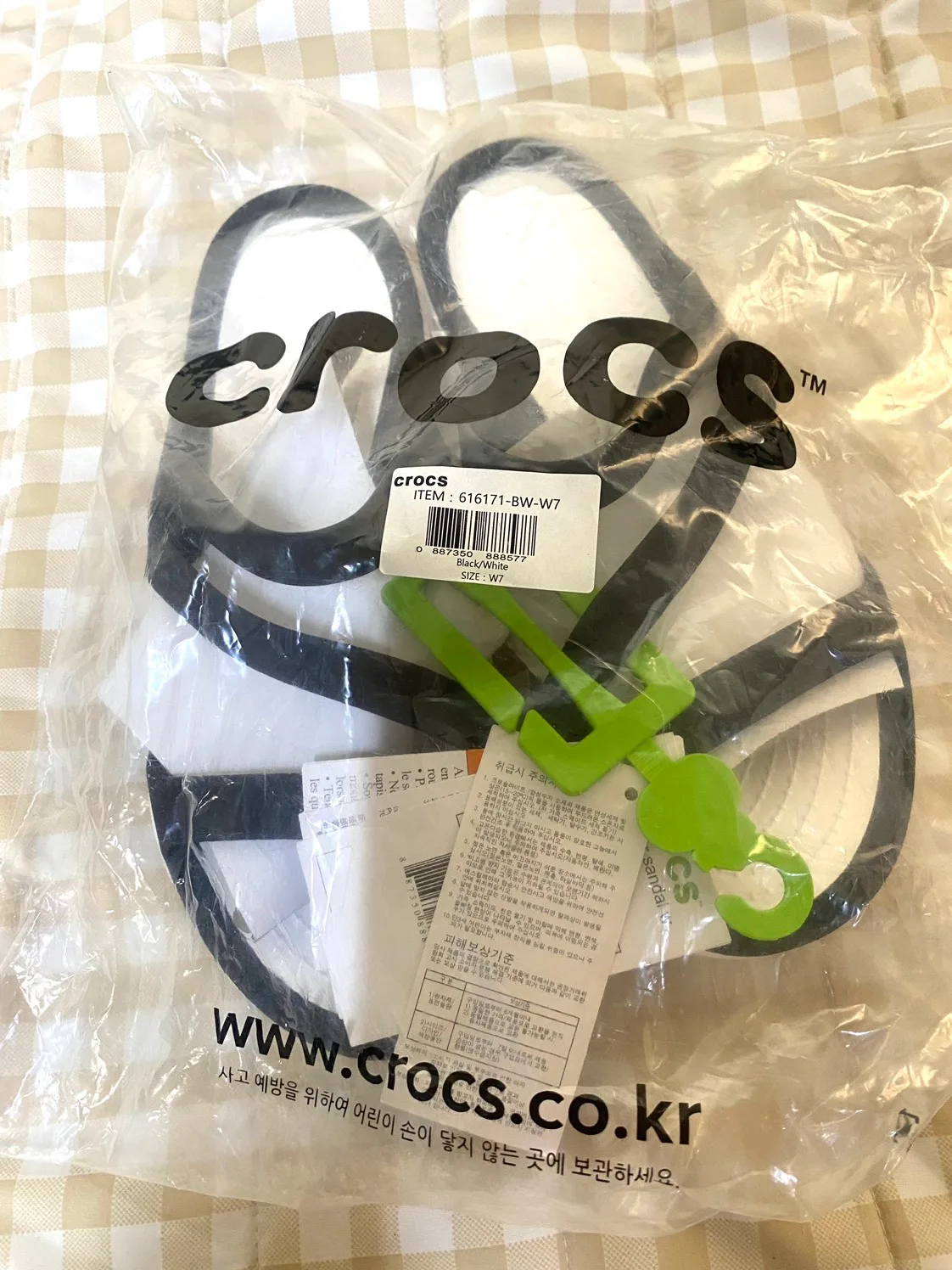 크록스 240 스트랩 슬리퍼 / 실내화 / 샌들