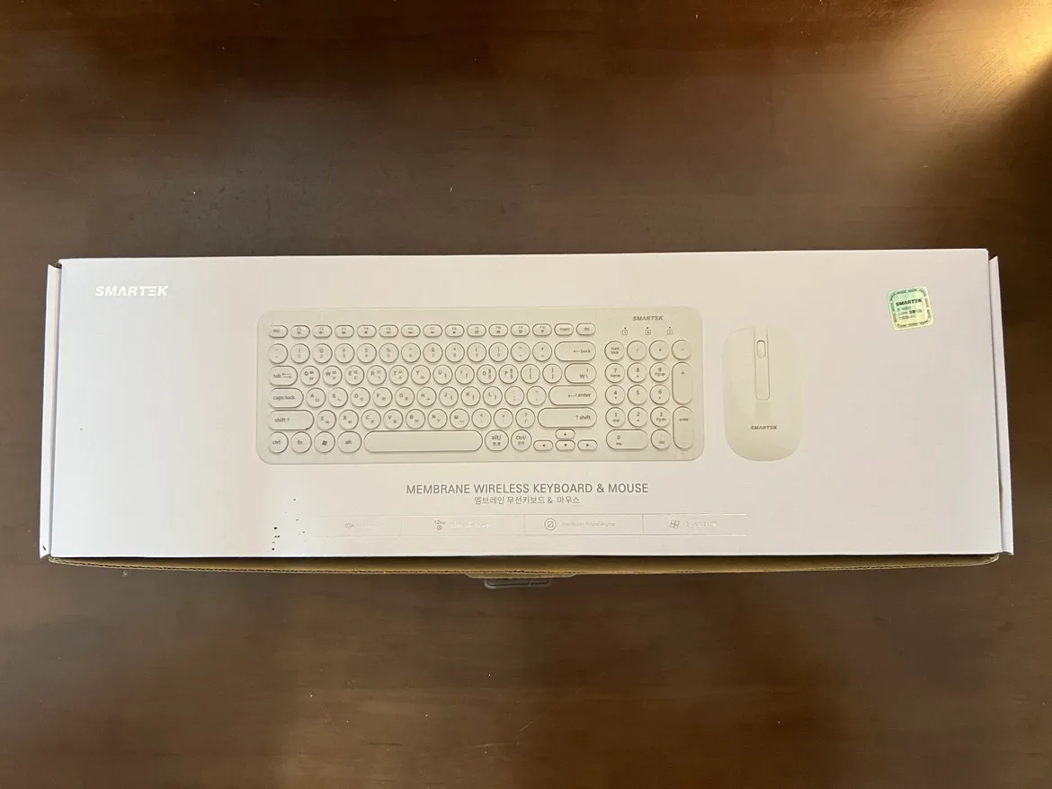 멤브레인 무선 키보드와 마우스 판매합니다.