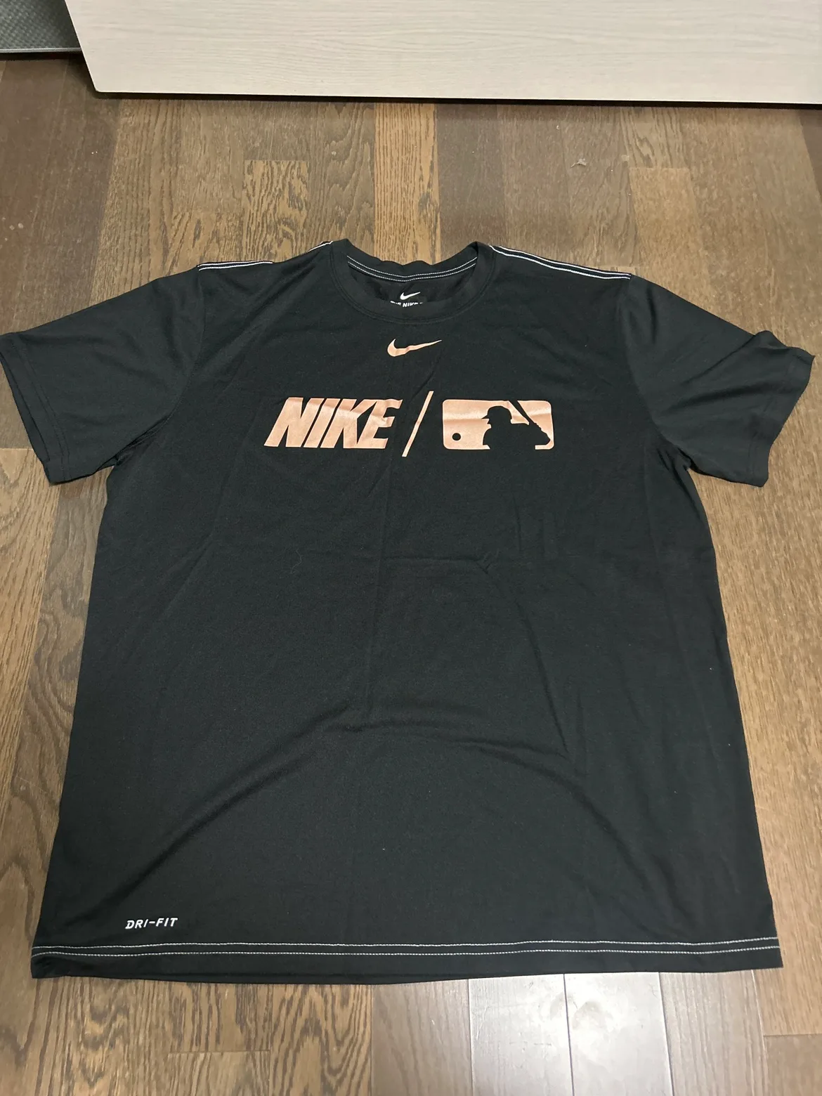 나이키 티셔츠 (정품) 중고거래 합니다