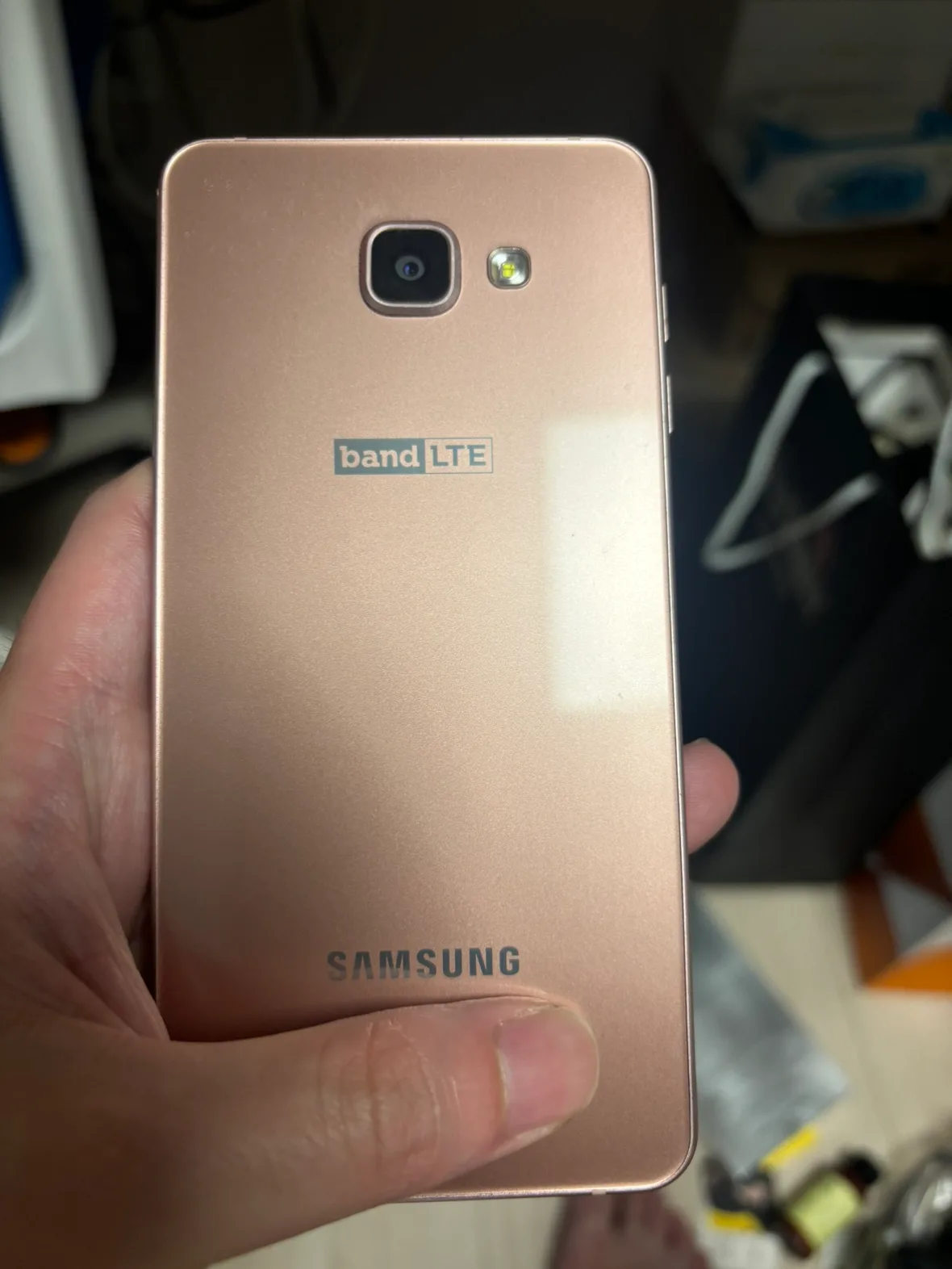 sm-a710s 깨끗한중고폰판매요