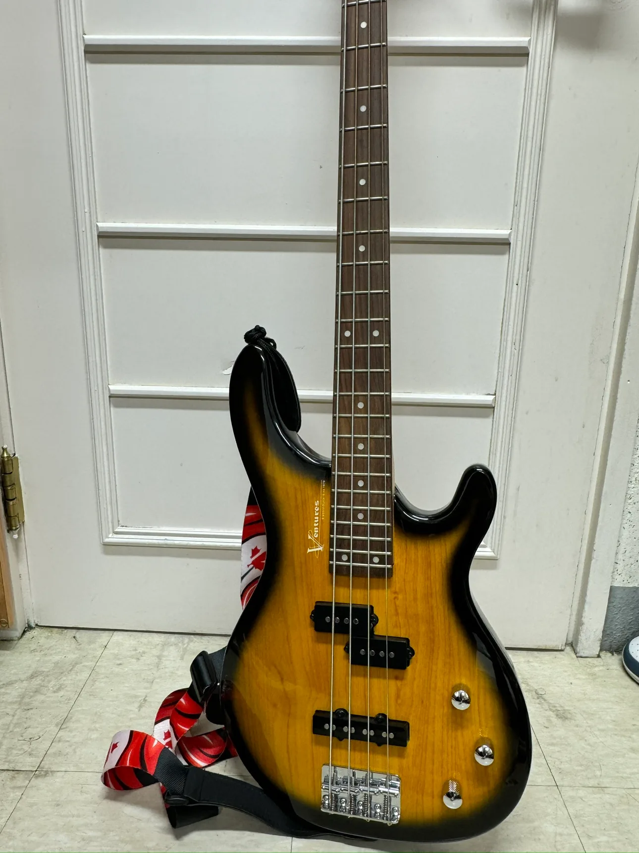 중고 베이스 기타