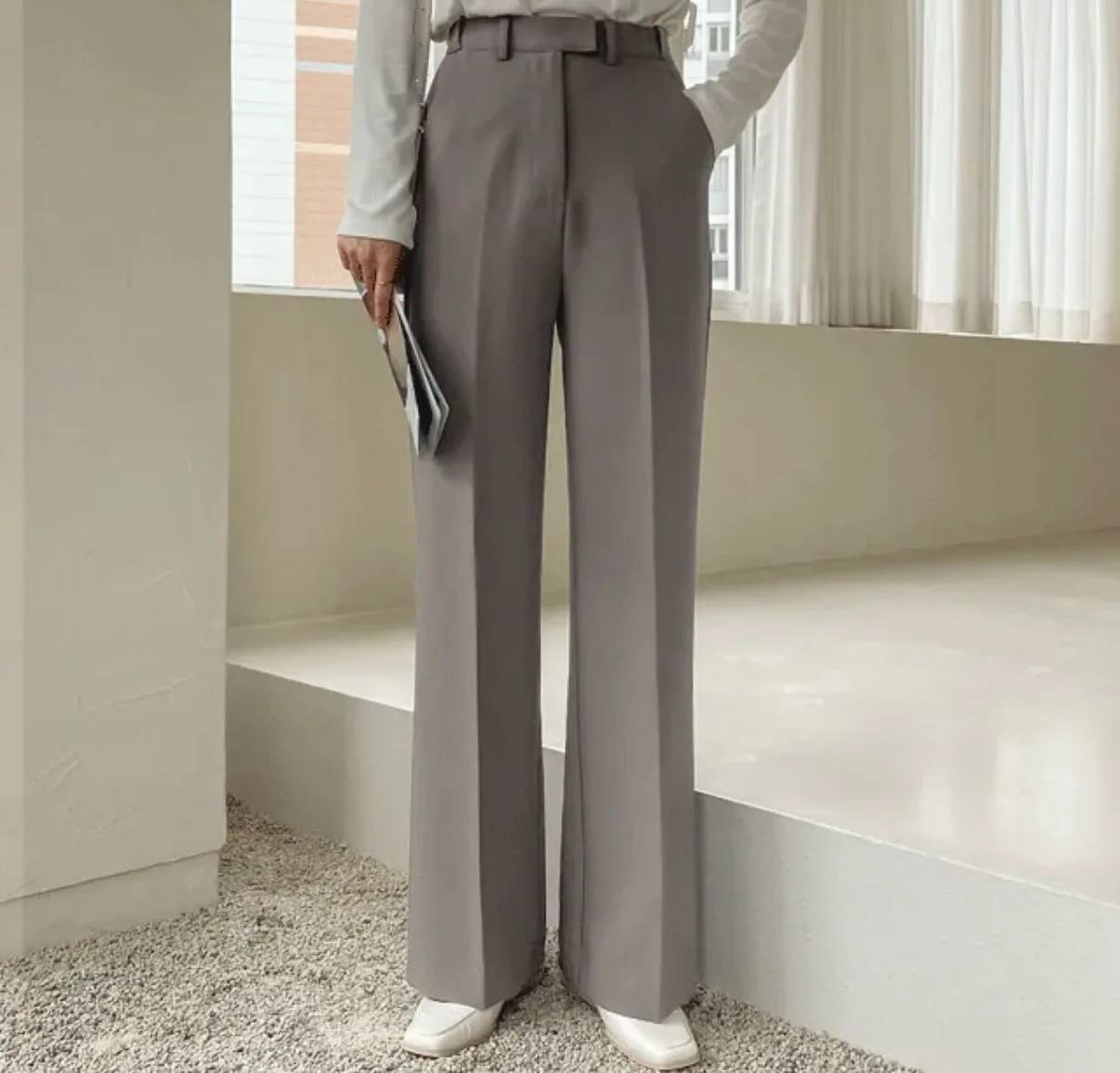 하이웨스트 세미 부츠컷 슬랙스 사이즈M