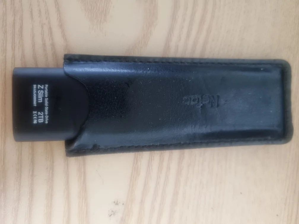 휴대형 외장 ssd 2tb팔아요 (중고)