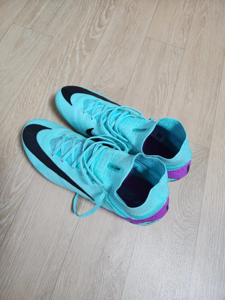 [신상같은 중고] 나이키 축구화 265