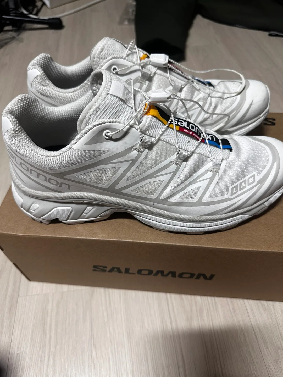 살로몬XT-6 화이트 극미중고 270