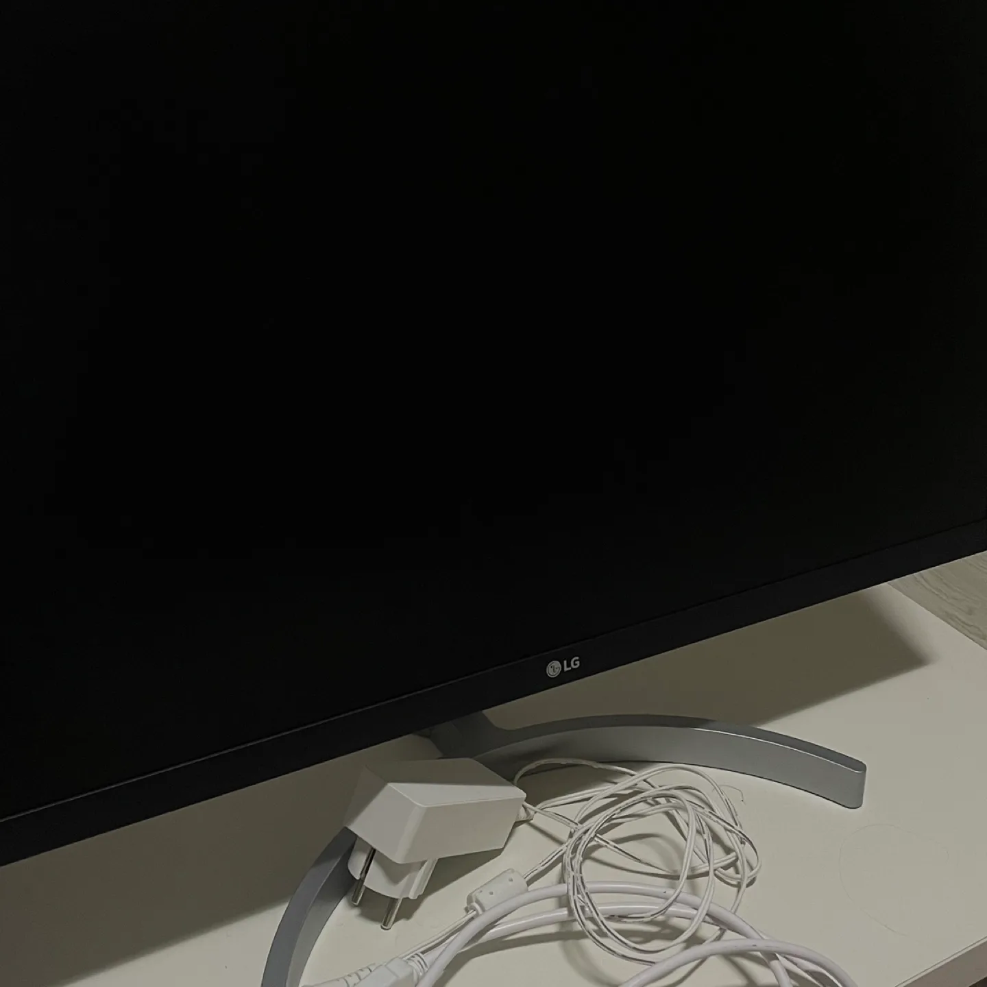 LG모니터 중고 (사용감있음)