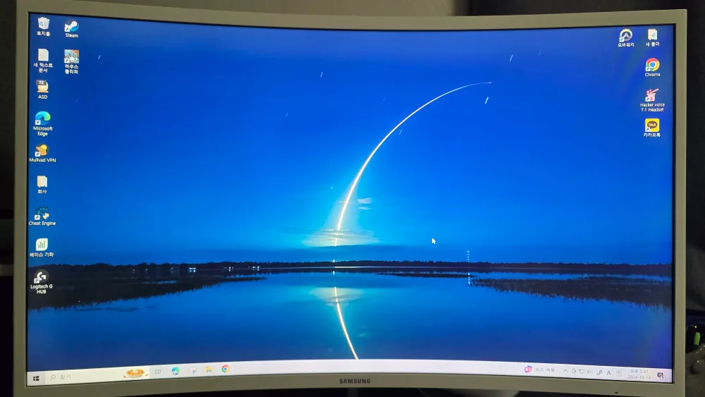 삼성 커브드 모니터 중고품 판매합니다.