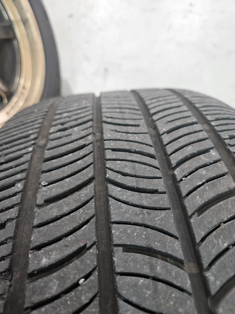 245 45 19 275 40 19 중고타이어