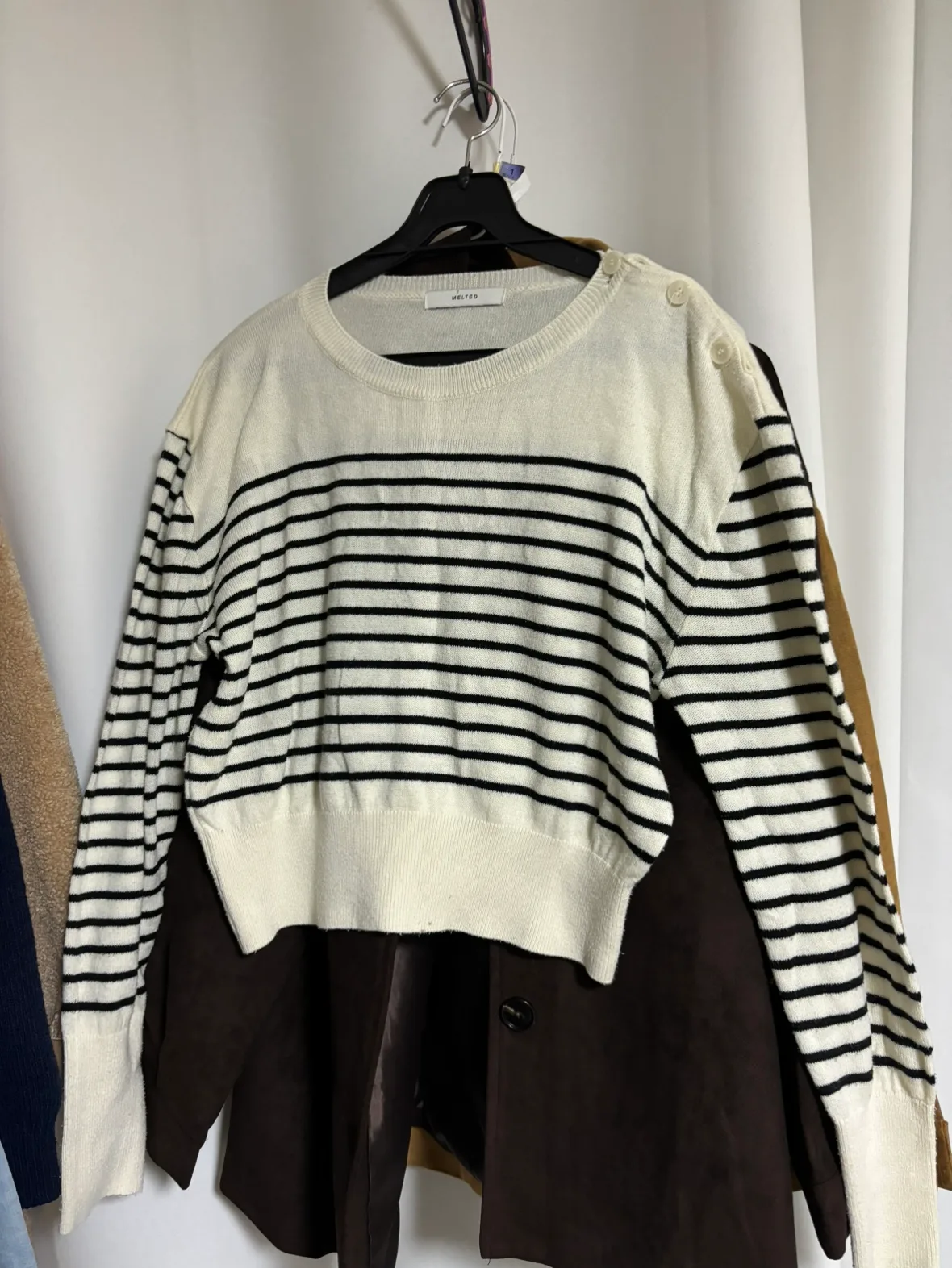 스트라이프 얇은 니트 중고 55