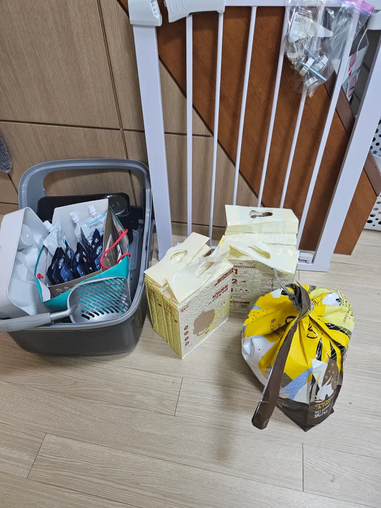 고양이 용품 무료나눔 합니다.