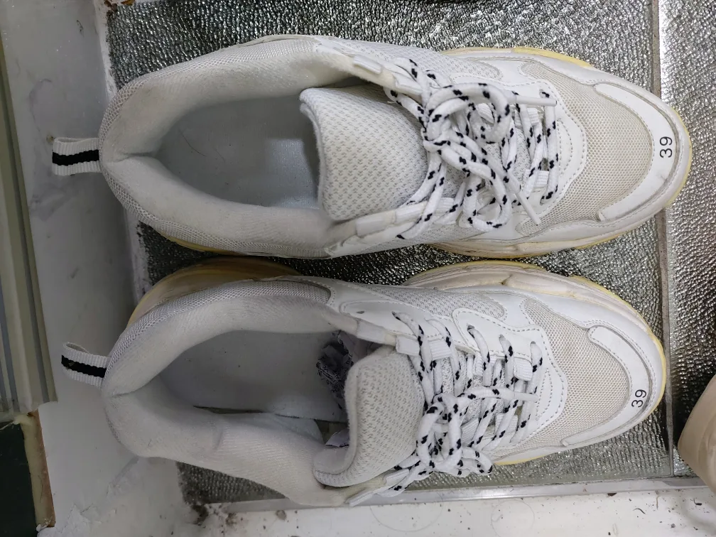 중고_(여성) 운동화 판매합니다