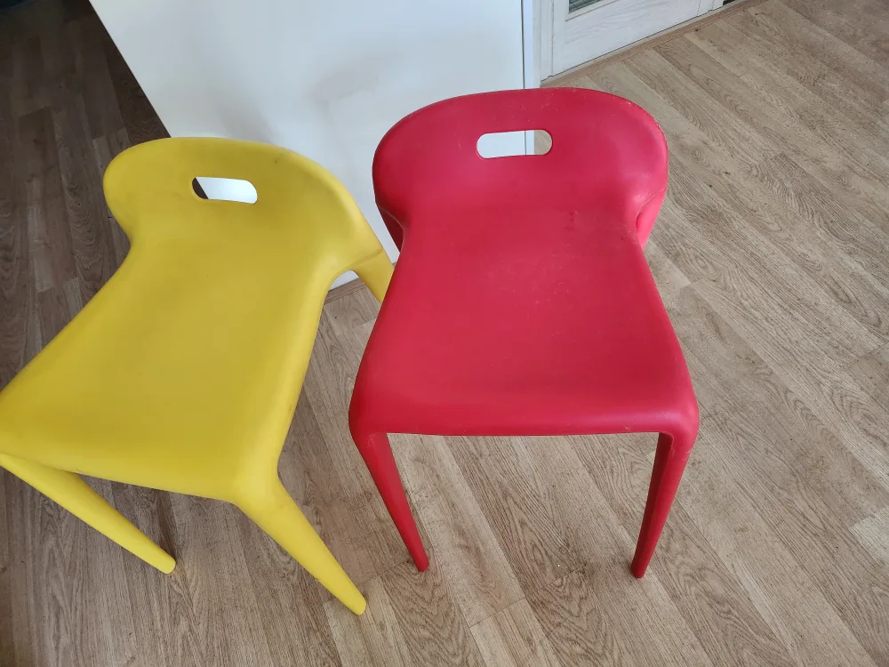 적층형 인테리어  의자