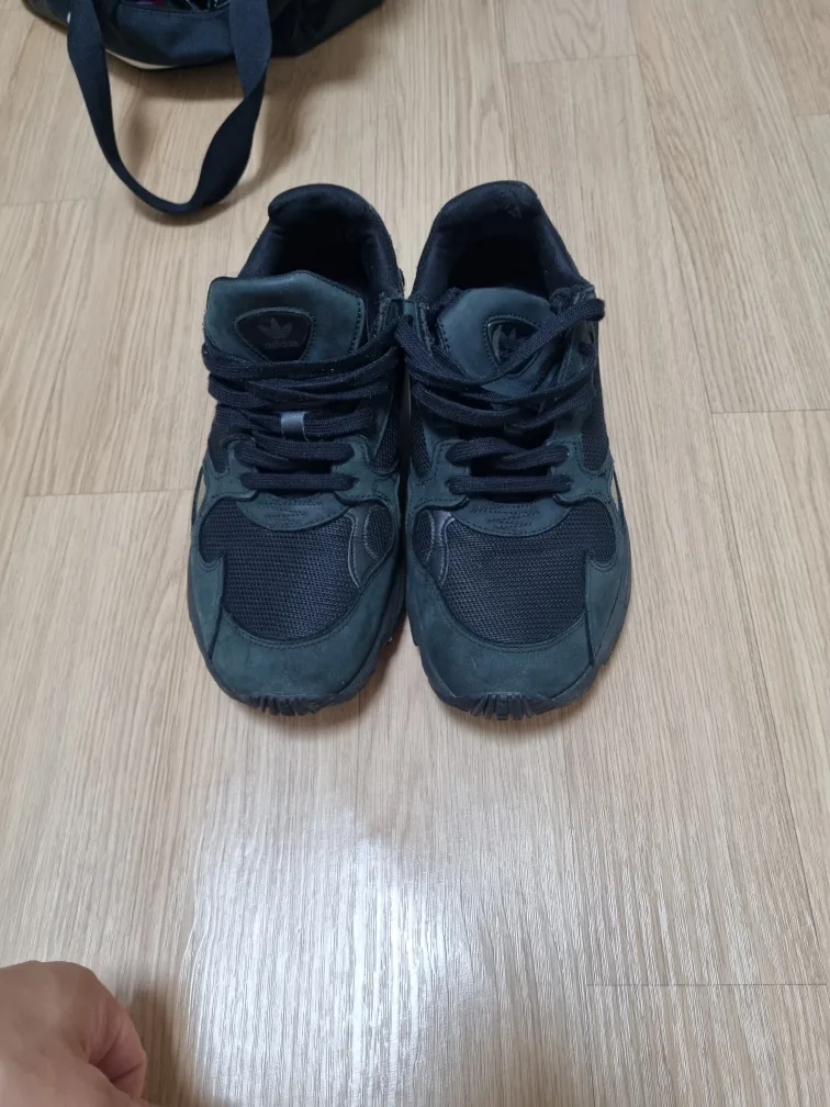 260 중고 신발 아디다스