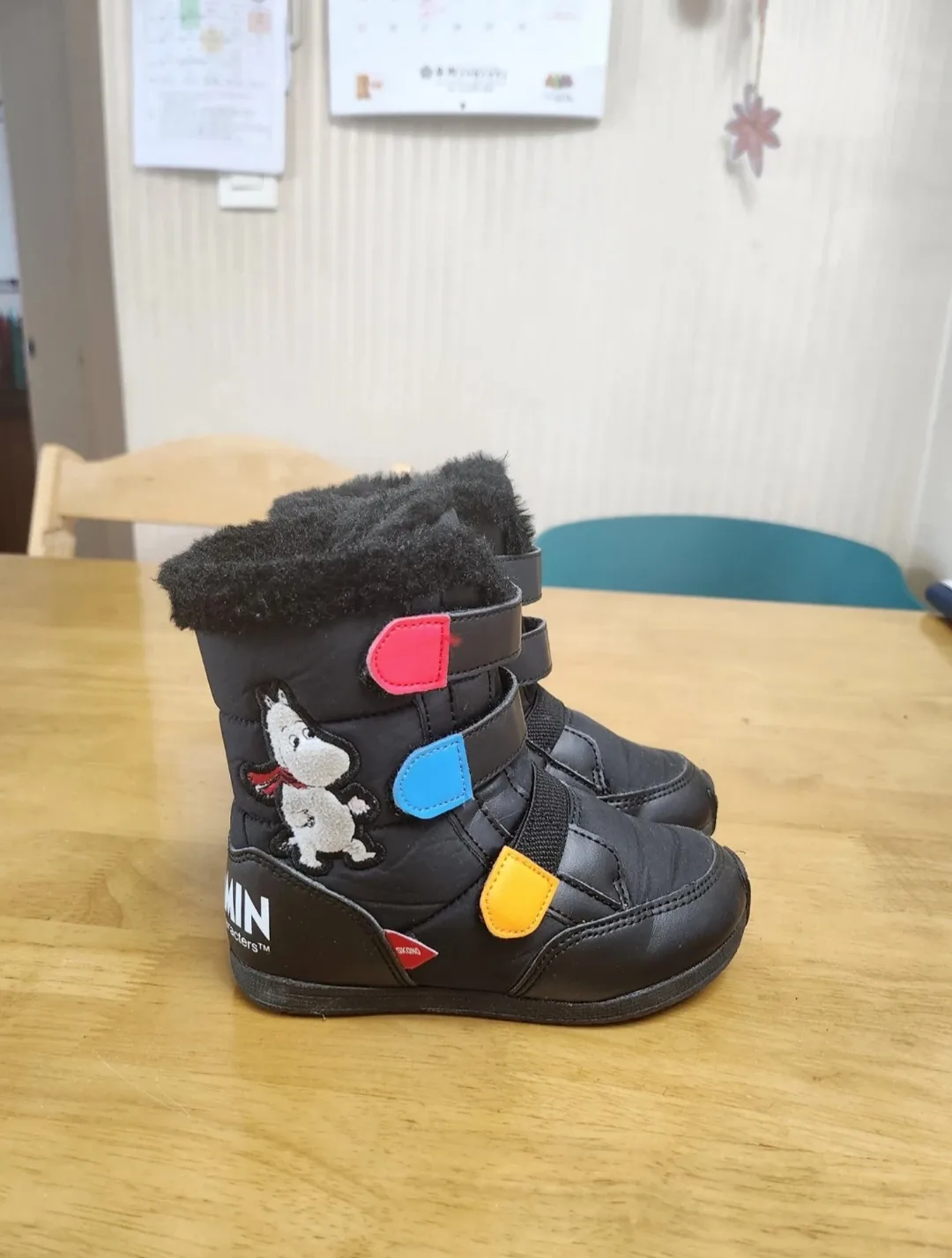 스코노 아동 무빈콜라보 퍼 패딩부츠 중고 판매  (아동 부츠)