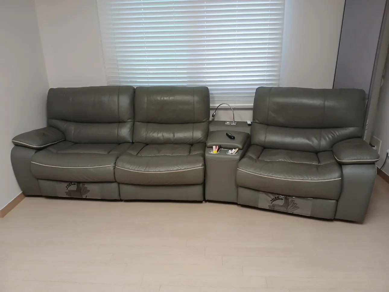 중고 리클라이너 소파 판매합니다