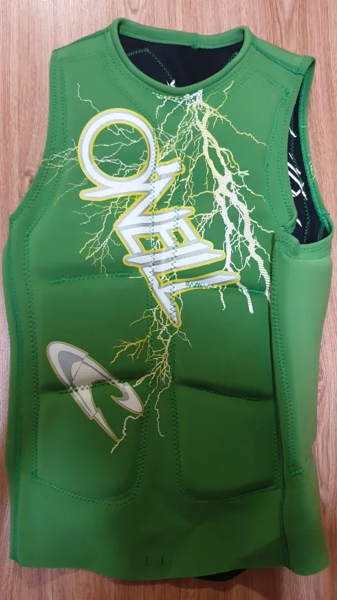 중고 구명조끼(부력보조복) 팔아요.