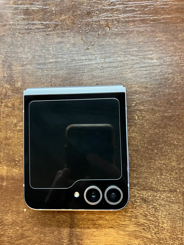 중고폰 플립6 실버 256  실사용 4일 팝니다