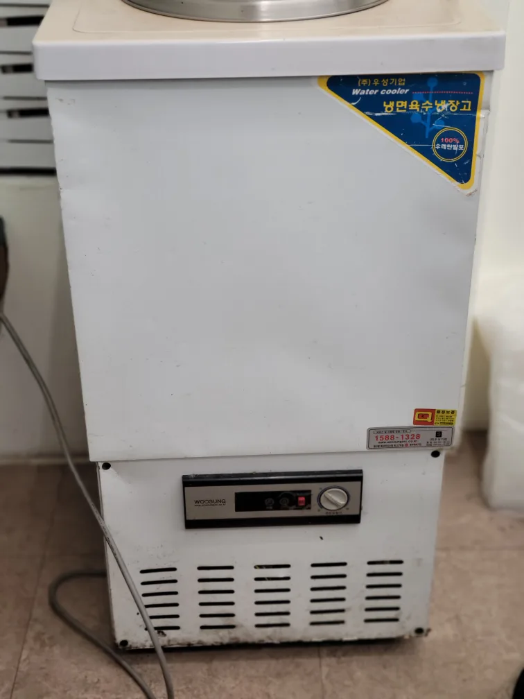 우성 육수통냉장고 1구짜리 중고무료로드림.