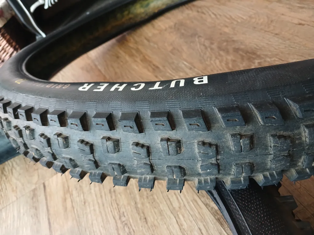 산악타이어 중고 팝니다