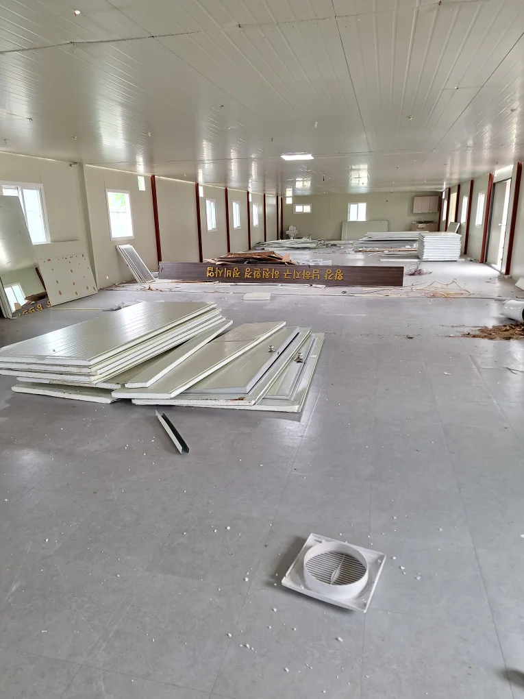 가설사무실해체중