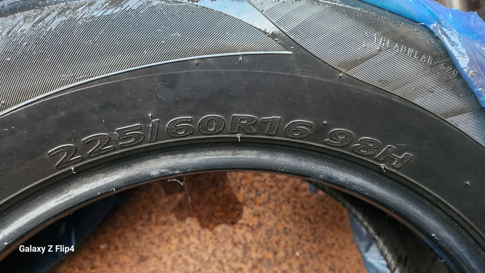 중고타이어 필요하신분 무료나눔합니다.