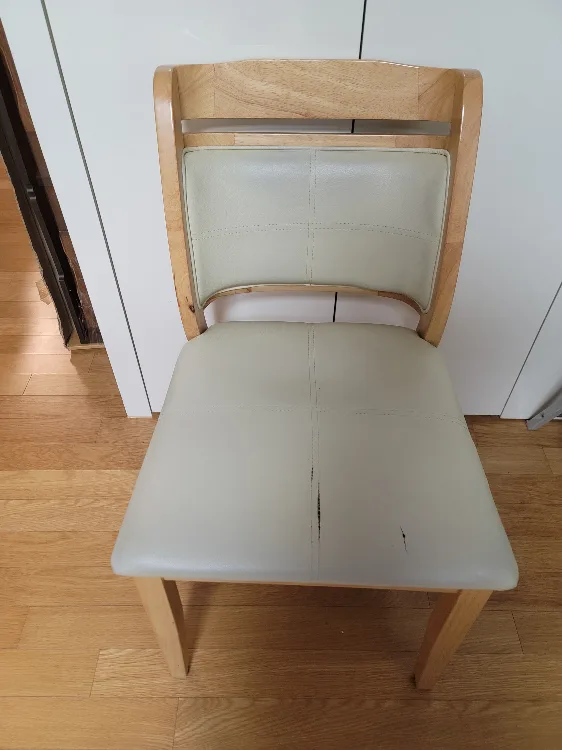 중고 식탁의자 2개입니다