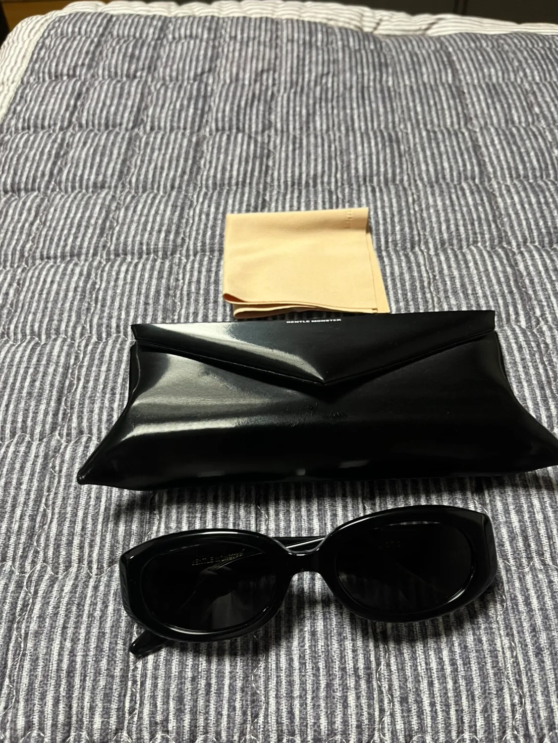 젠틀몬스터 선글라스 팝니다 남녀공용ㅎㅎ