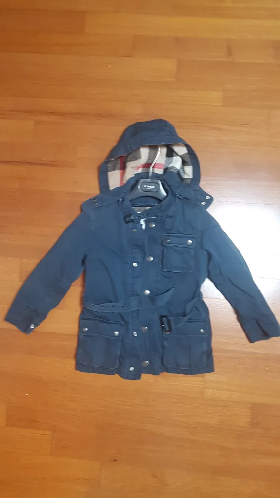 중고 버버리아동 점퍼 내피분리가능 8Y 문고리거래