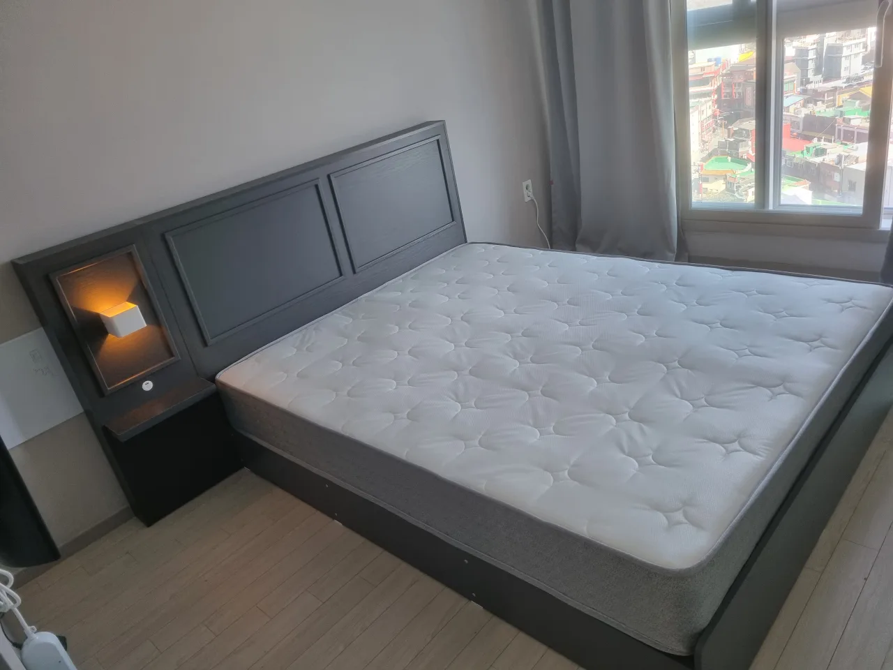이쁜 디자인 상태좋은 새침대 중고가판매