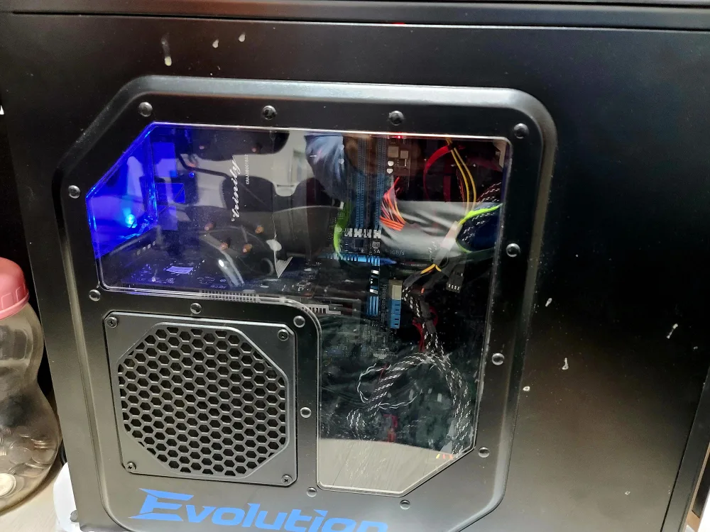 제작당시최고사양450만원 i7-2600 CPU 3.40GHZ 램8GB