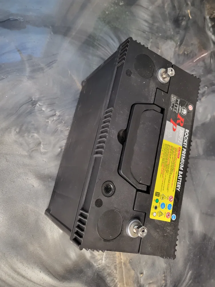 로켓 프리미엄 배터리 팝니다.(중고)