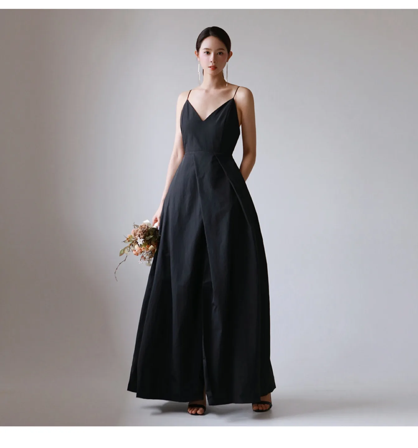 베일즈 블렉드레스