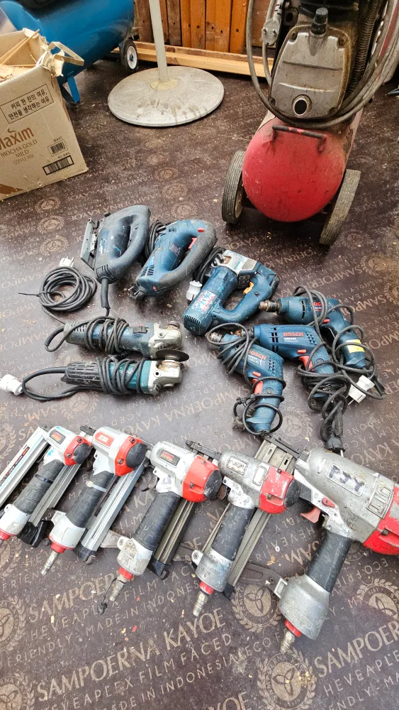 콤프.탁카.직소.그라인더.전기드릴.중고품거래